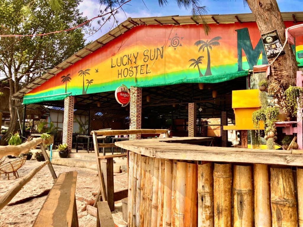 הוסטל קו רונג סנלואם Lucky Sun Saracen Bay מראה חיצוני תמונה